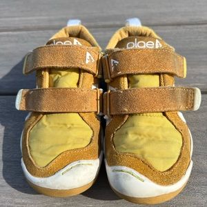 Plae Ty Toddler size 10 yellow shoes